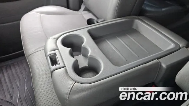 Hyundai Staria 2015 thumb 7