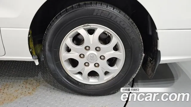 Hyundai Staria 2015 thumb 2