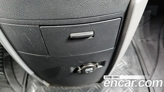 Hyundai Staria 2015 thumb 12