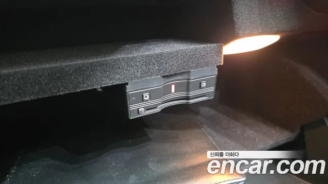 Mercedes-Benz C-Class 2020 thumb 3