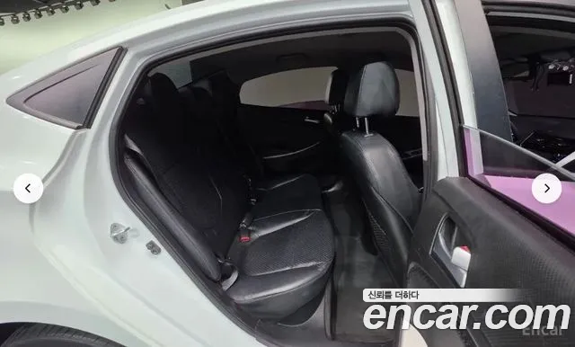 Hyundai Accent 2015 thumb 3