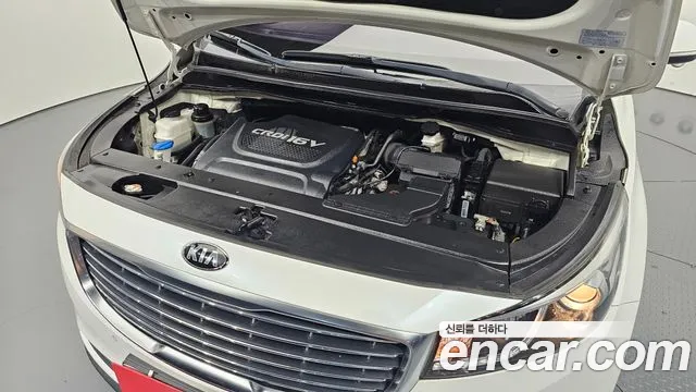 Kia Carnival 2017 thumb 3