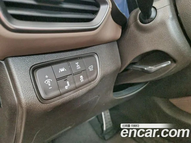 Hyundai Santa Fe 2018 thumb 6