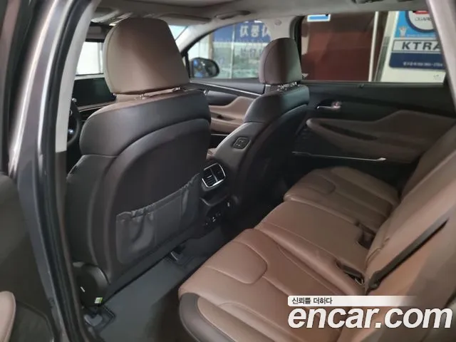 Hyundai Santa Fe 2018 thumb 12