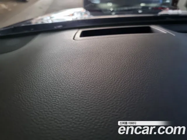 Hyundai Santa Fe 2018 thumb 7