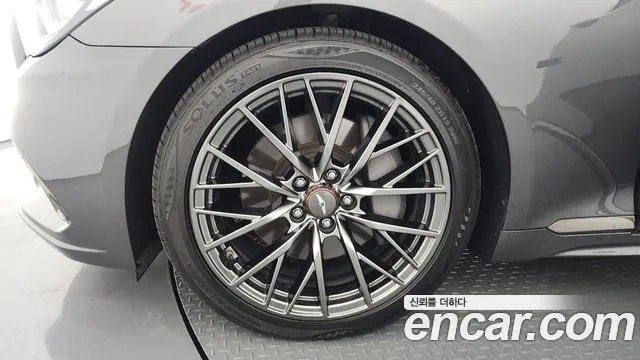 Genesis G80 2018 thumb 9