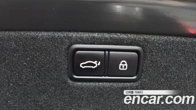 Genesis G80 2018 thumb 3