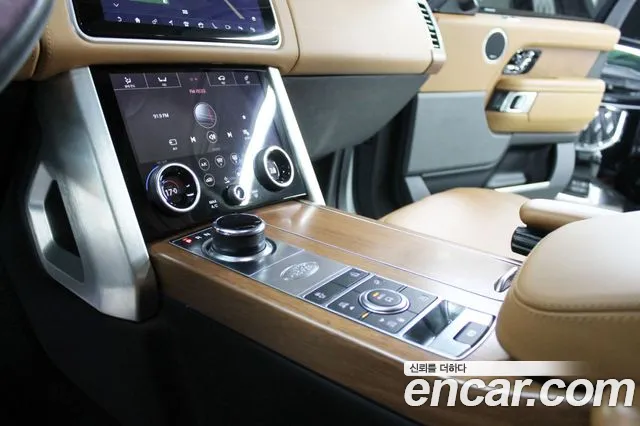 Land Rover Range Rover 2020 thumb 11
