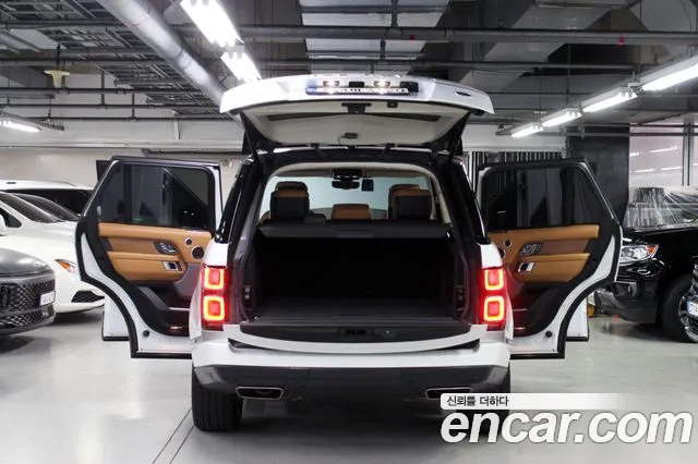 Land Rover Range Rover 2020 thumb 3