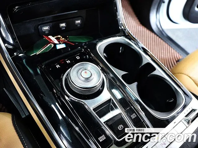 Kia Carnival 2021 thumb 12
