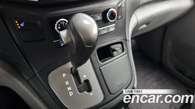 Hyundai Staria 2017 thumb 11