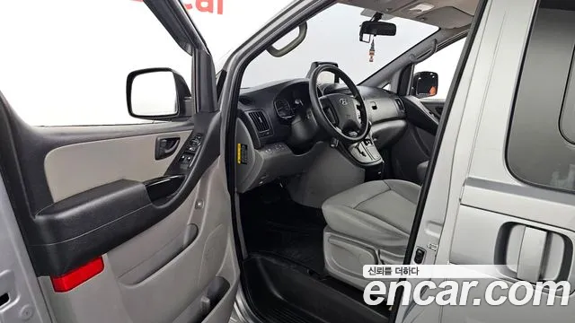 Hyundai Staria 2017 thumb 7