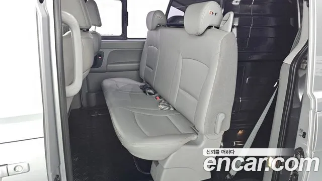 Hyundai Staria 2017 thumb 8