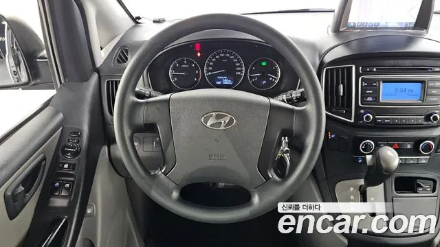 Hyundai Staria 2017 thumb 9