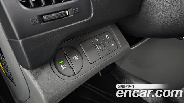 Hyundai Staria 2017 thumb 4