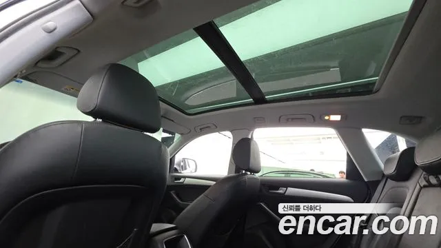 Audi Q5 2015 thumb 6