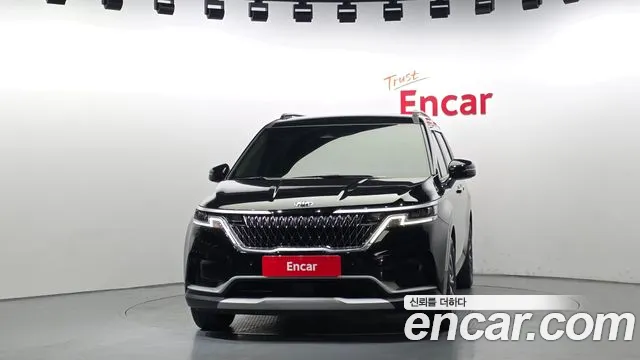 Kia Carnival 2021 thumb 5
