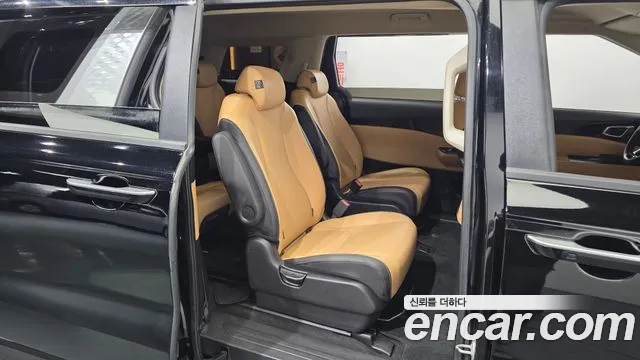 Kia Carnival 2021 thumb 7
