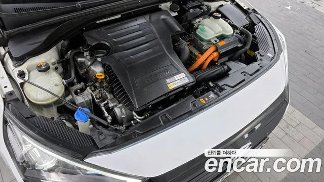 Hyundai Ioniq Hybrid 2016 thumb 6