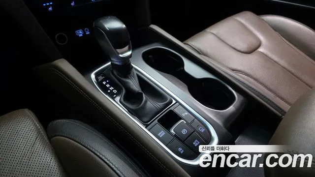 Hyundai Santa Fe 2019 thumb 12