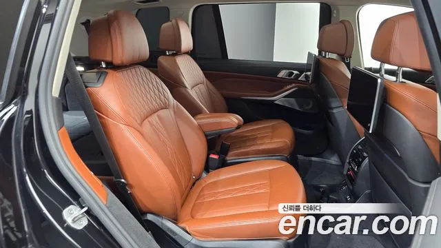 BMW X7 2021 thumb 6