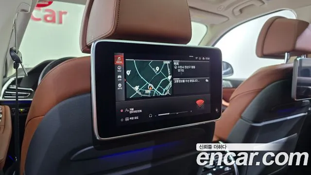 BMW X7 2021 thumb 4