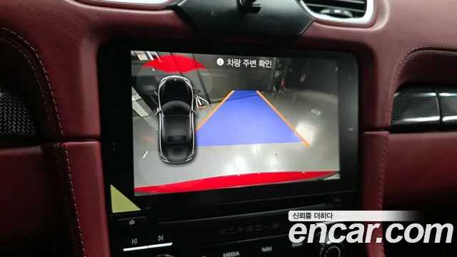 Porsche 718 Boxster 2019 thumb 2