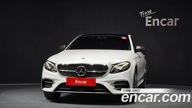 Mercedes-Benz E-Class 2017 thumb 6