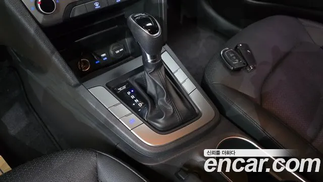 Hyundai Avante 2016 thumb 11