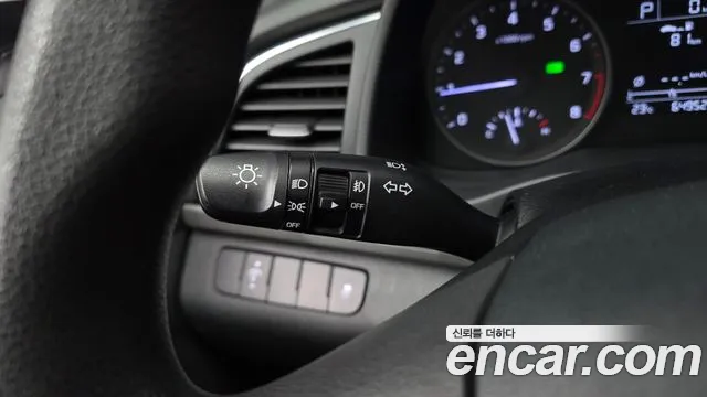 Hyundai Avante 2016 thumb 7