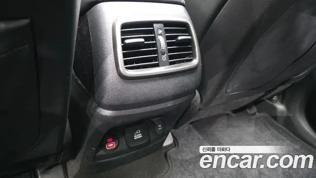Kia Sorento 2015 thumb 8