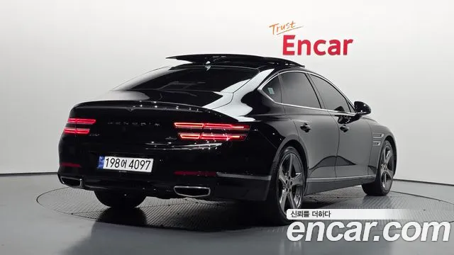 Genesis G80 2022 thumb 5