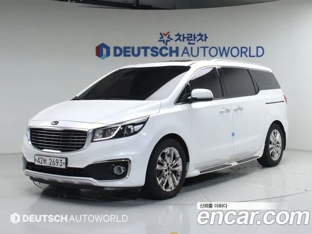 Kia Carnival 2015 thumb 10