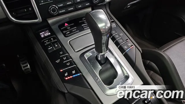Porsche Cayenne 2017 thumb 3