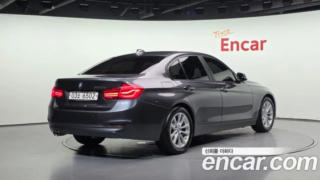 BMW 3 серии 2018 thumb 2