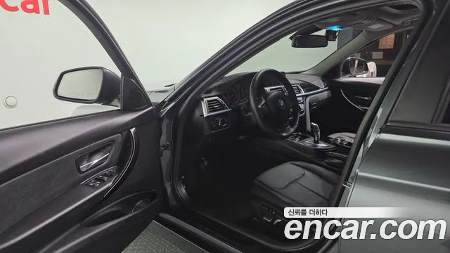BMW 3 серии 2018 thumb 9