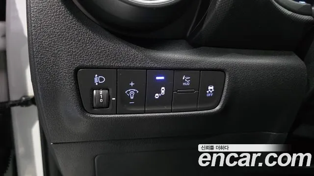Hyundai Kona 2018 thumb 11