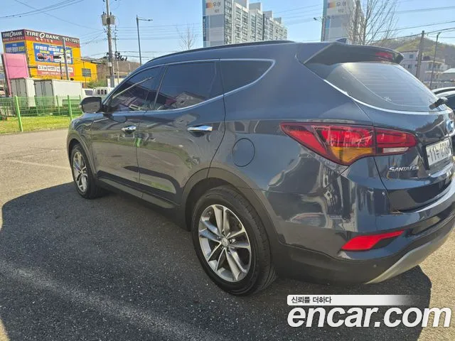 Hyundai Santa Fe 2016 thumb 2
