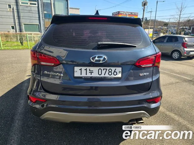 Hyundai Santa Fe 2016 thumb 4