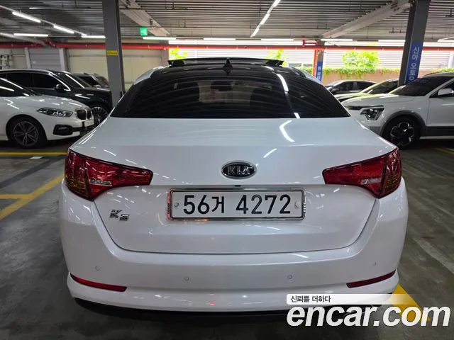 Kia K5 2010 thumb 11