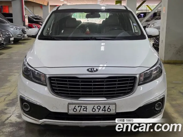 Kia Carnival 2014 thumb 5