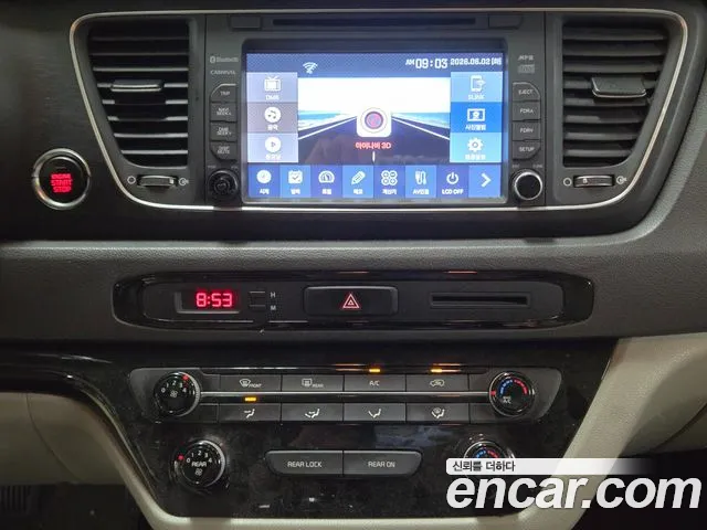 Kia Carnival 2014 thumb 7