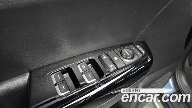 Kia Sportage 2016 thumb 8