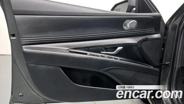 Hyundai Elantra 2021 thumb 7