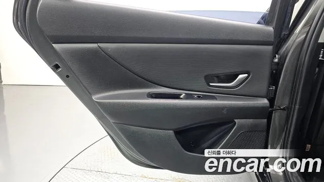 Hyundai Elantra 2021 thumb 12