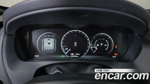 Jaguar F-Pace 2017 thumb 11