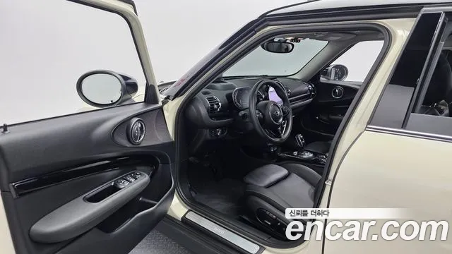 Mini Cooper Clubman 2021 thumb 11