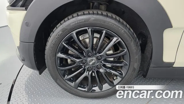Mini Cooper Clubman 2021 thumb 5