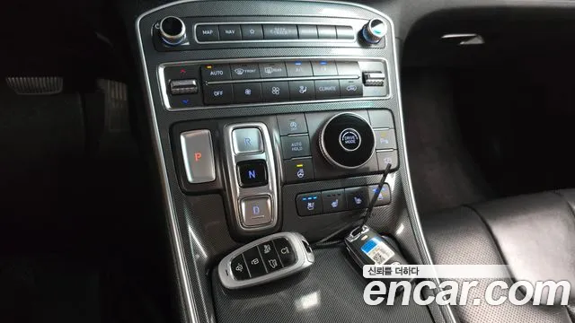 Hyundai Santa Fe 2020 thumb 11