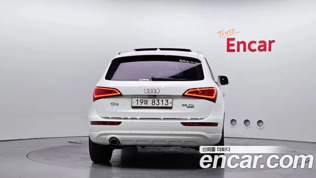 Audi Q5 2015 thumb 11